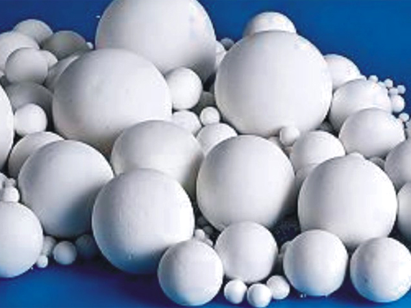 Highly wear-resistant microcrystalline ceramic balls